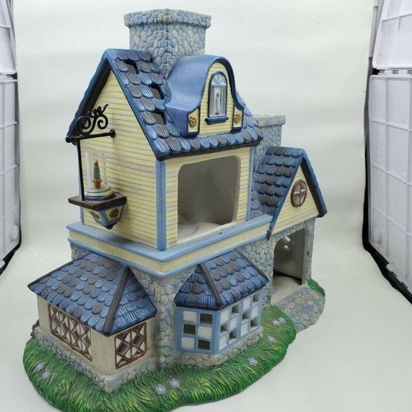 Partylite Olde World Village Candle Shoppe - XL size - Picture 8 of 12